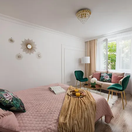 Lovely Downtown Studio At Most Lively Hoza Street, Discover Warsaw On Foot Exterior foto